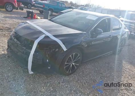 2020 Toyota Camry Se z USA, uszkodzony, nr VIN 4T1G11AK4LU343307